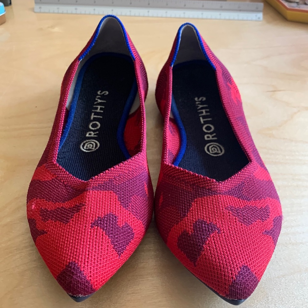 Rothy’s Red Camo the Point Ballet Flats - Retired Color in Hard to Find W10